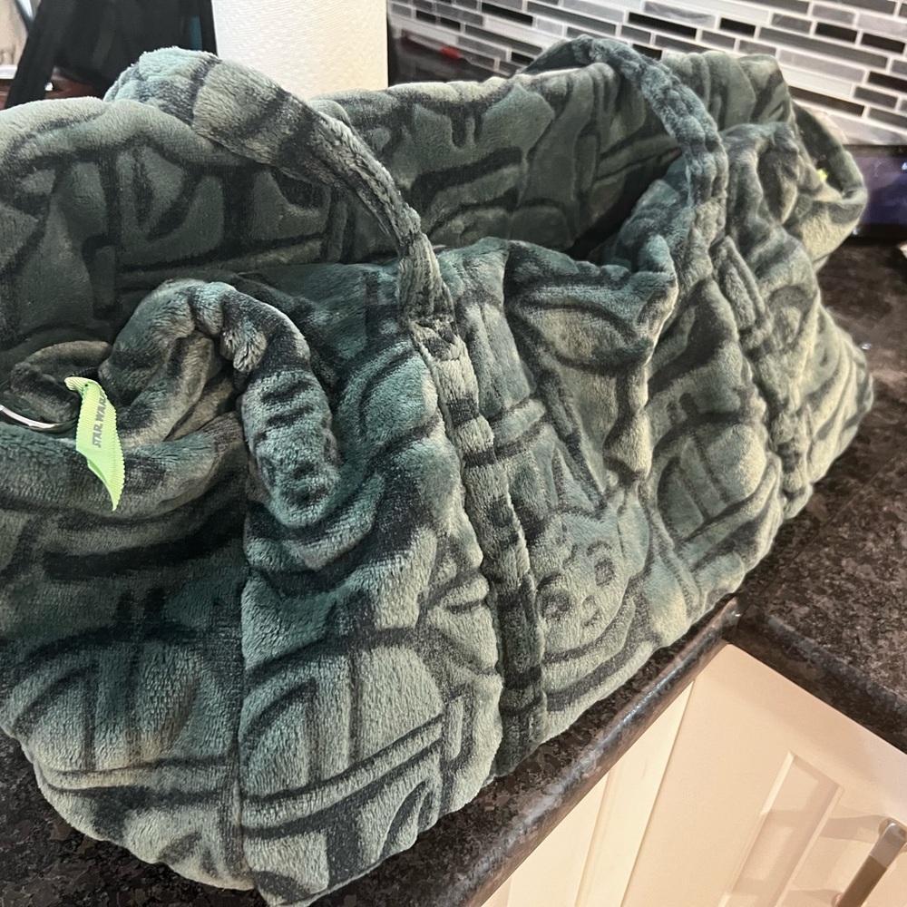 Vera Bradley Mandalorian & Grogu Large Duffle